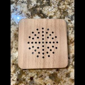 Kikkerland wood Block speaker 3.25”